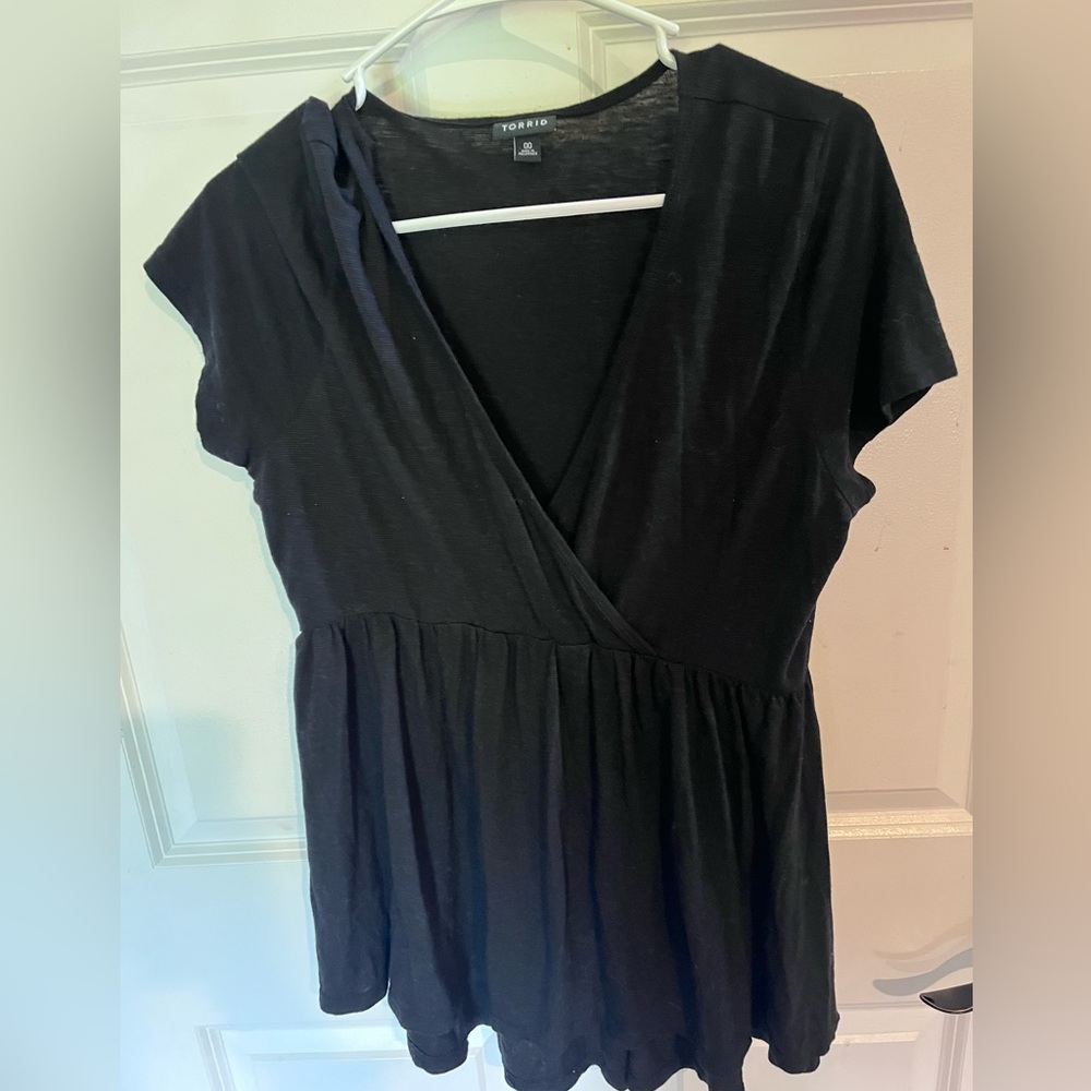 Torrid V-Neck Babydoll T shirt size 00